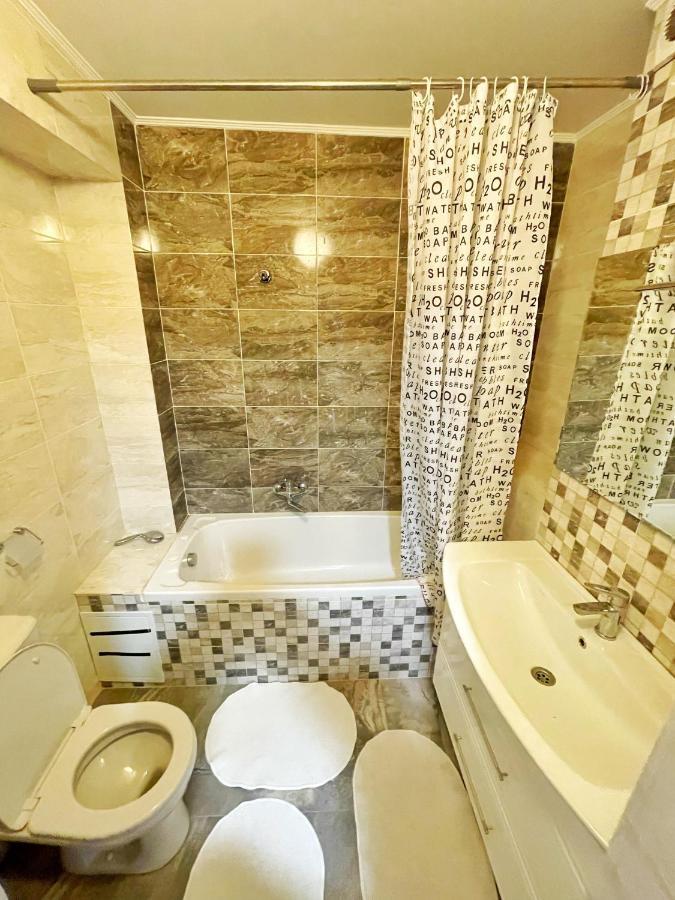 Luxury Central Flat Chisinau Exterior photo